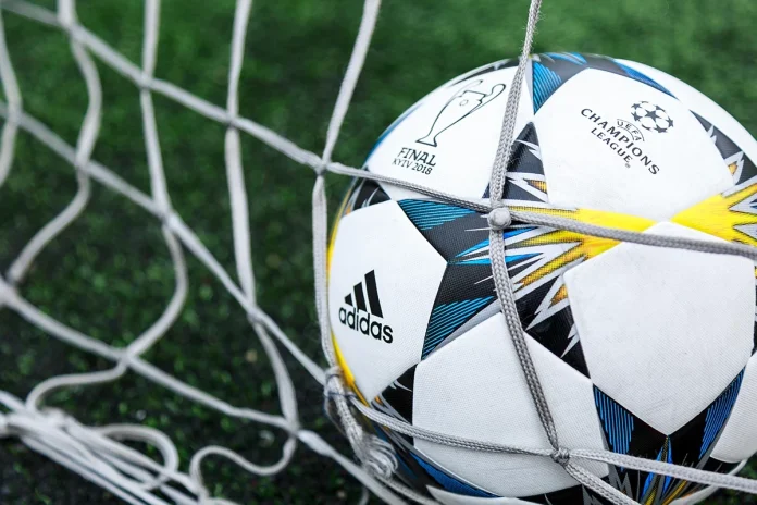 Liga Mistrzów - piłka w siatce