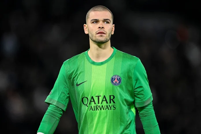 PSG - Lucas Chevalier 1 | Paris Saint-Germain