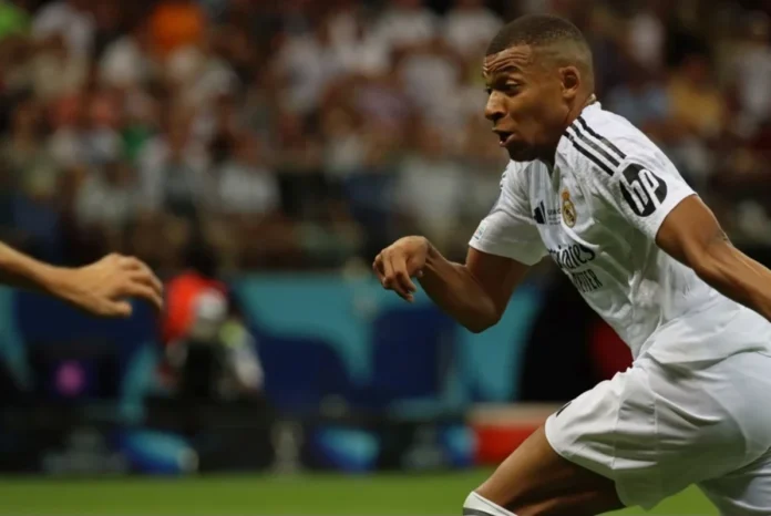 Real Madryt - Kylian Mbappe 2 Real Madryt - Kylian Mbappe 2
