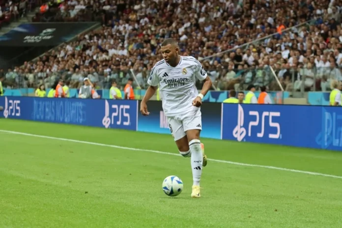 Real Madryt - Kylian Mbappe 6 Real Madryt - Kylian Mbappe 6