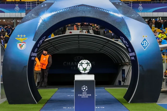 Liga Mistrzów - piłka 5 tunel Liga Mistrzów - piłka 5 tunel